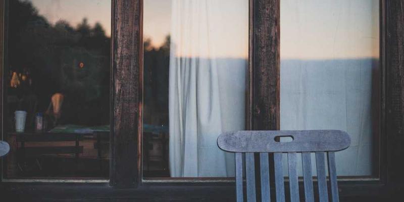 小熊饼干31：电商时代烘焙食品的突围之路与品牌启示