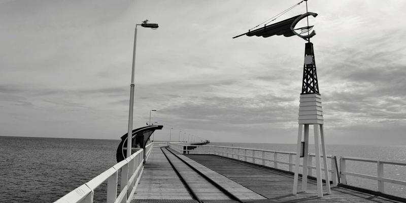 小熊饼干：从手工烘焙到国民零食的甜蜜传奇 | 探寻零食购买新选择