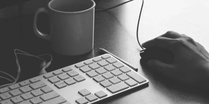 小熊饼干全球热销解码：电商如何重塑休闲零食市场格局